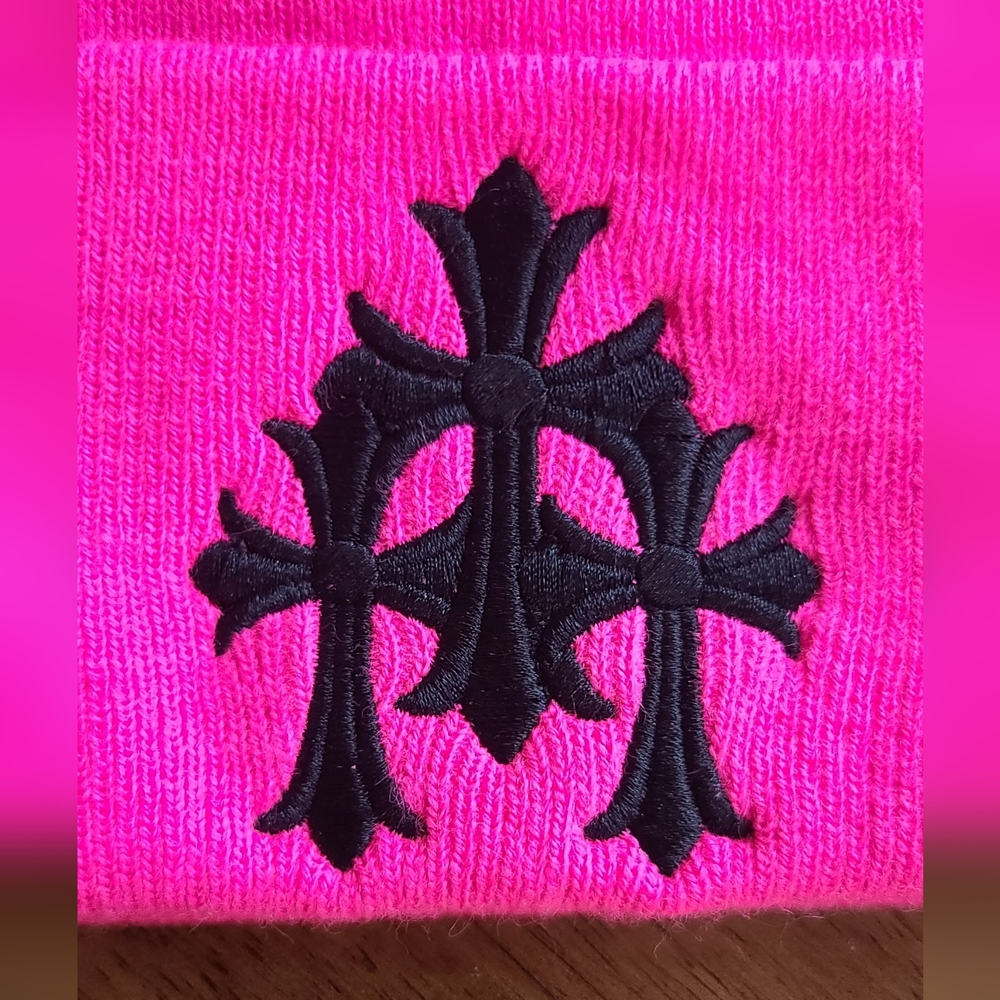 CHROME HEARTS cemetery cross patch beanie hat NWOT Never Worn - Picture 2 of 6